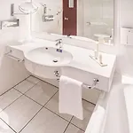 Golden Tulip 3*