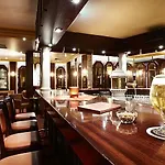 Golden Tulip ホテル