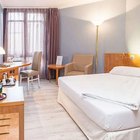 Golden Tulip Hotel 3*