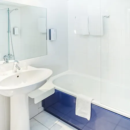 Golden Tulip فندق بيليفيلد