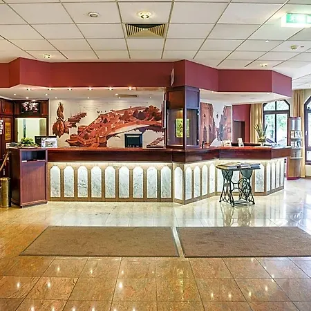 Golden Tulip فندق بيليفيلد