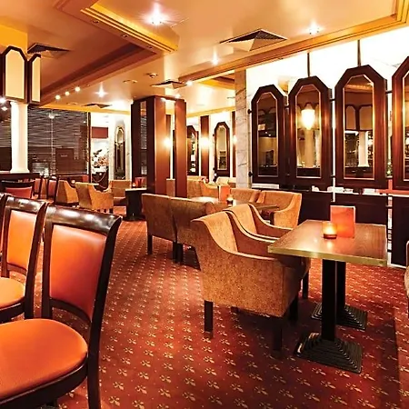 Golden Tulip Hotel 3*