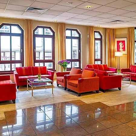 Hotel Golden Tulip