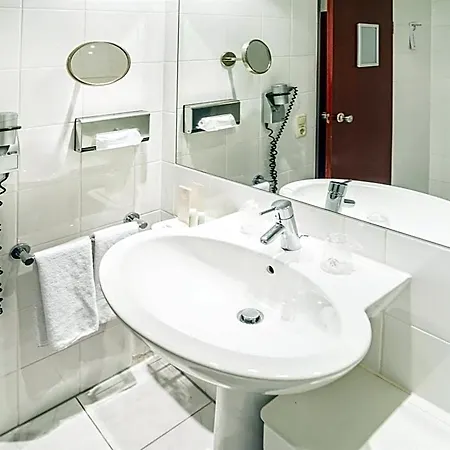 Golden Tulip بيليفيلد