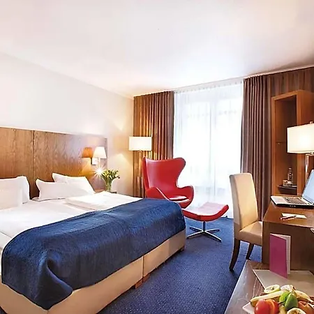 Golden Tulip 3* بيليفيلد