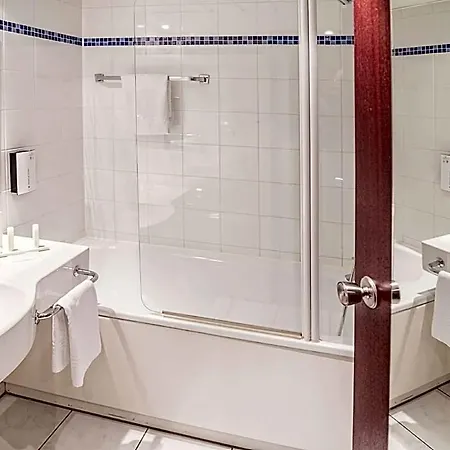 Golden Tulip بيليفيلد