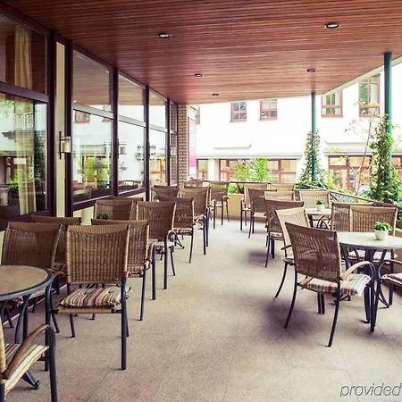 ホテル Golden Tulip 3*
