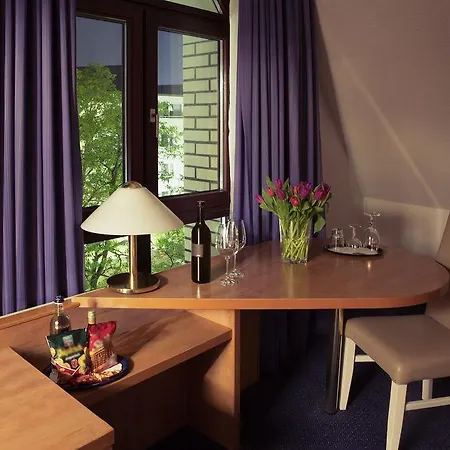 Golden Tulip 3*