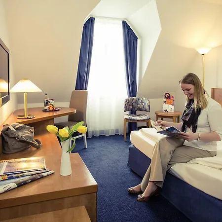 Golden Tulip 3*