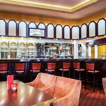 فندق Golden Tulip