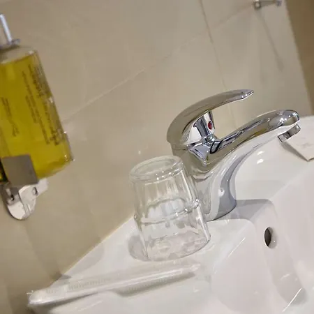 Golden Tulip فندق