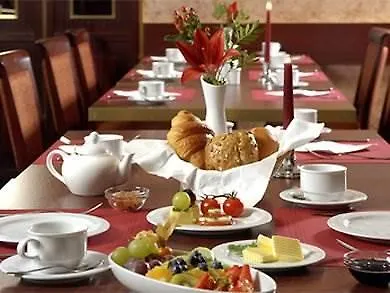 Golden Tulip Hotel