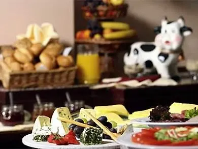 Hotel Golden Tulip 3*