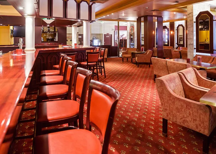 Hotel Golden Tulip 3*