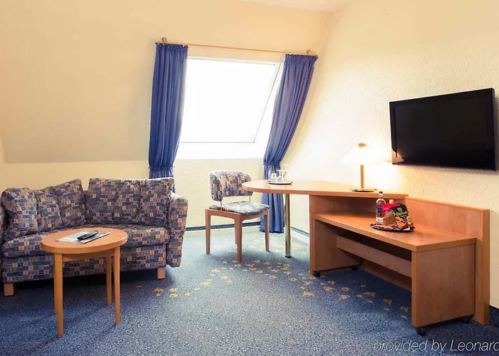 Hotel Golden Tulip 3*