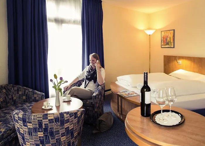 Golden Tulip Hotel 3*