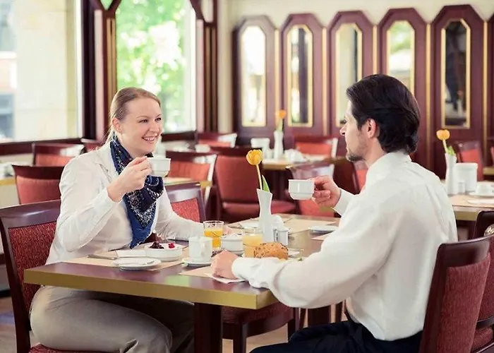 Hotel Golden Tulip 3*