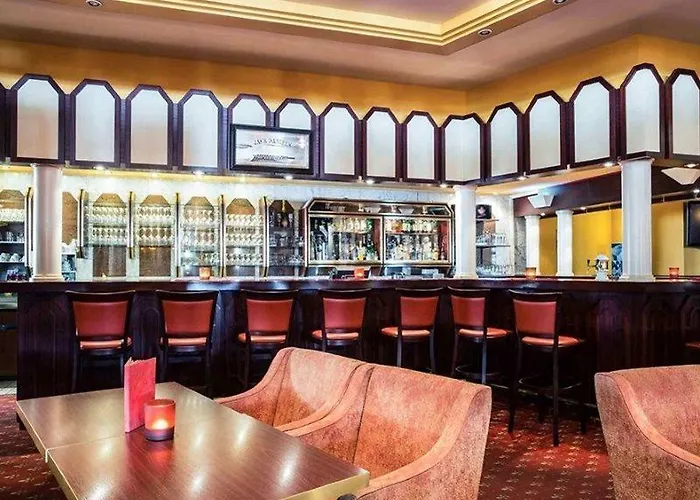 فندق Golden Tulip