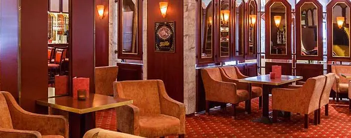 Hotel Golden Tulip 3*